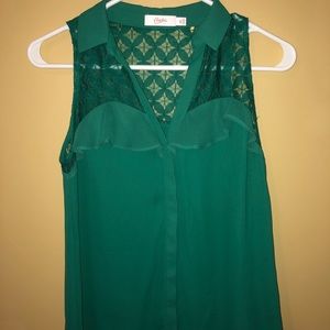 Candie’s Sleeveless Blouse